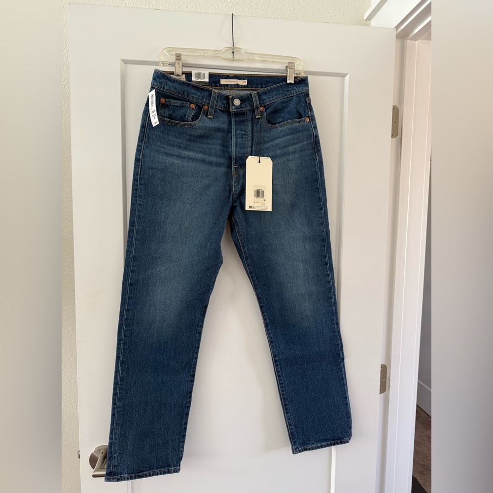 NWT Levi’s Wedgie Straight Jeans